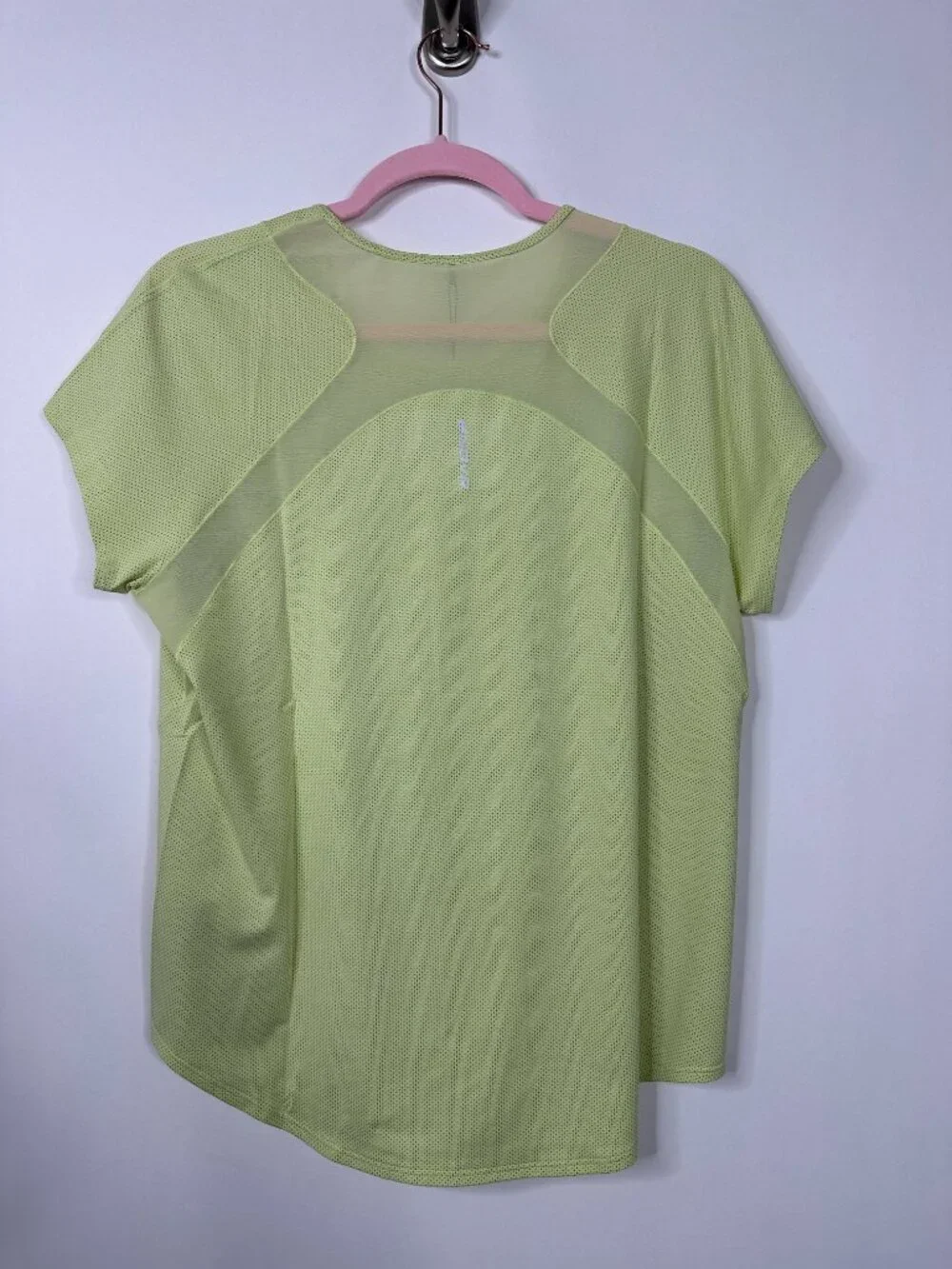 NWT Endeavor Athletic SmartTech Tee Tshirt Daquiri M Cooling Performance Workout